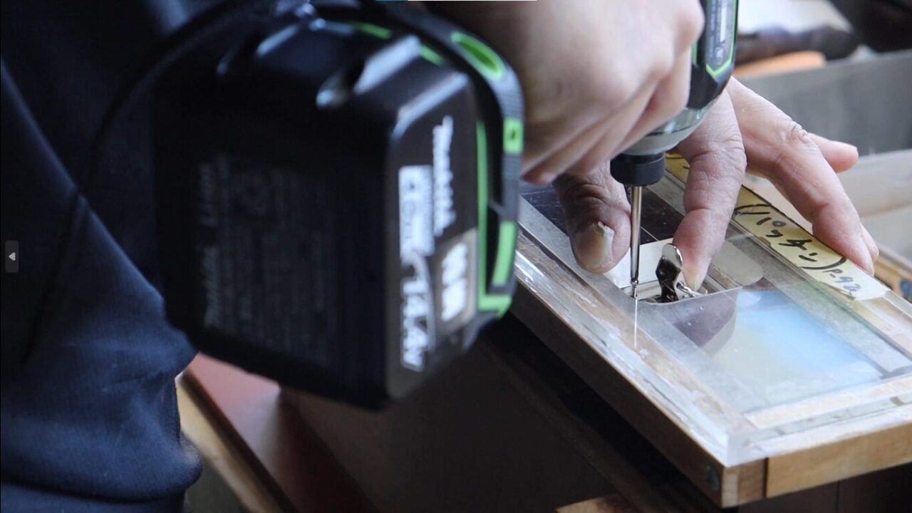 wooden box assembly1