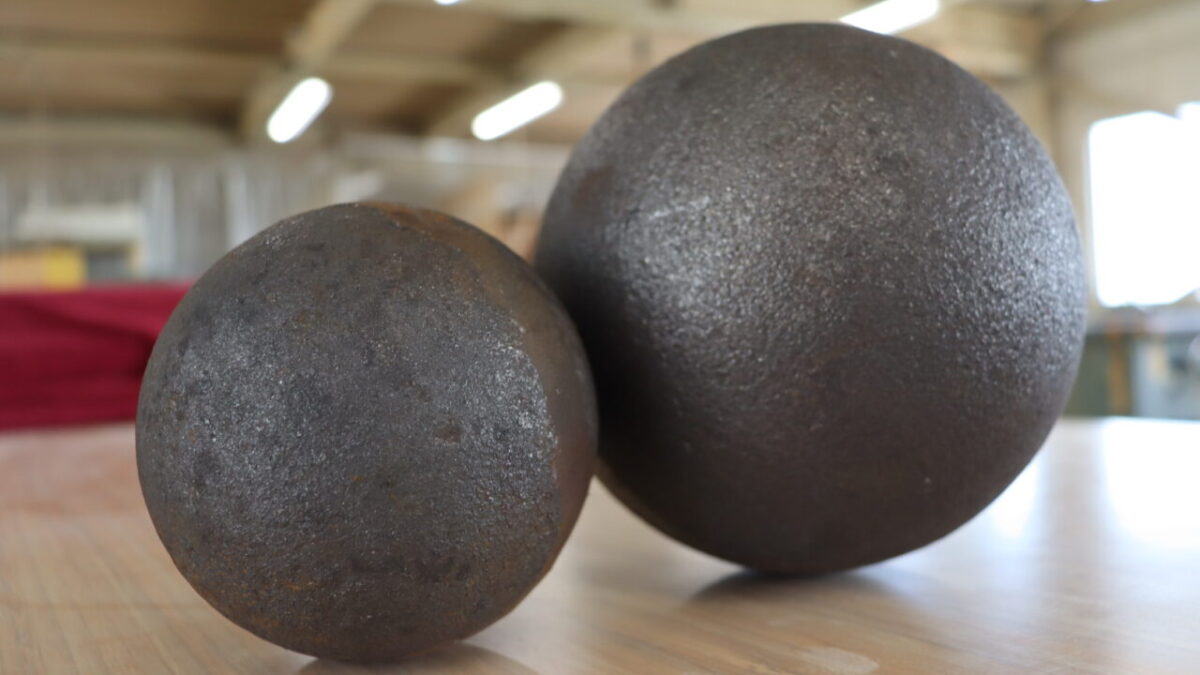 iron ball for ball mill (pulverizer) top
