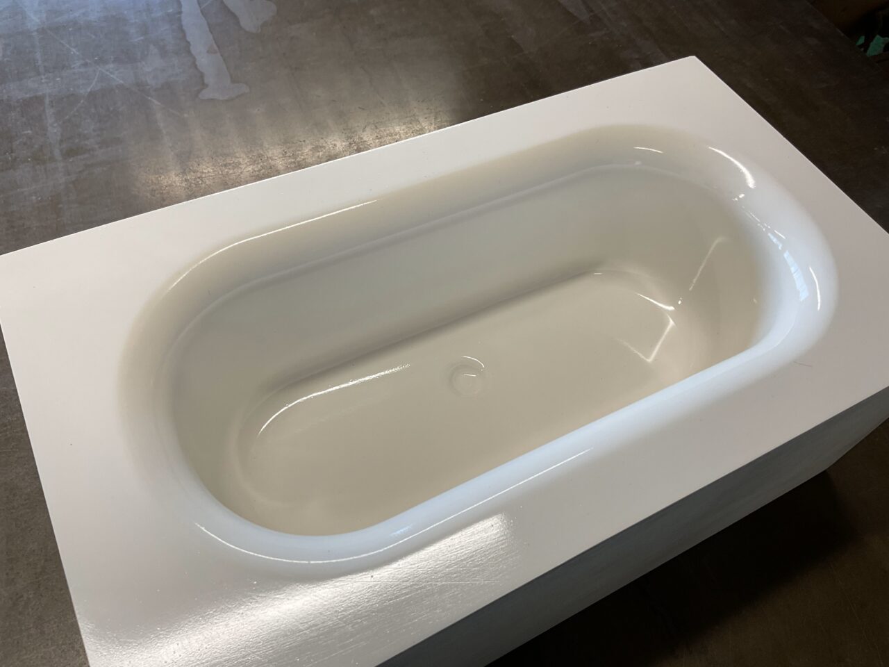 株式会社スズハルが製作した浴槽の樹脂型の3Dモデル